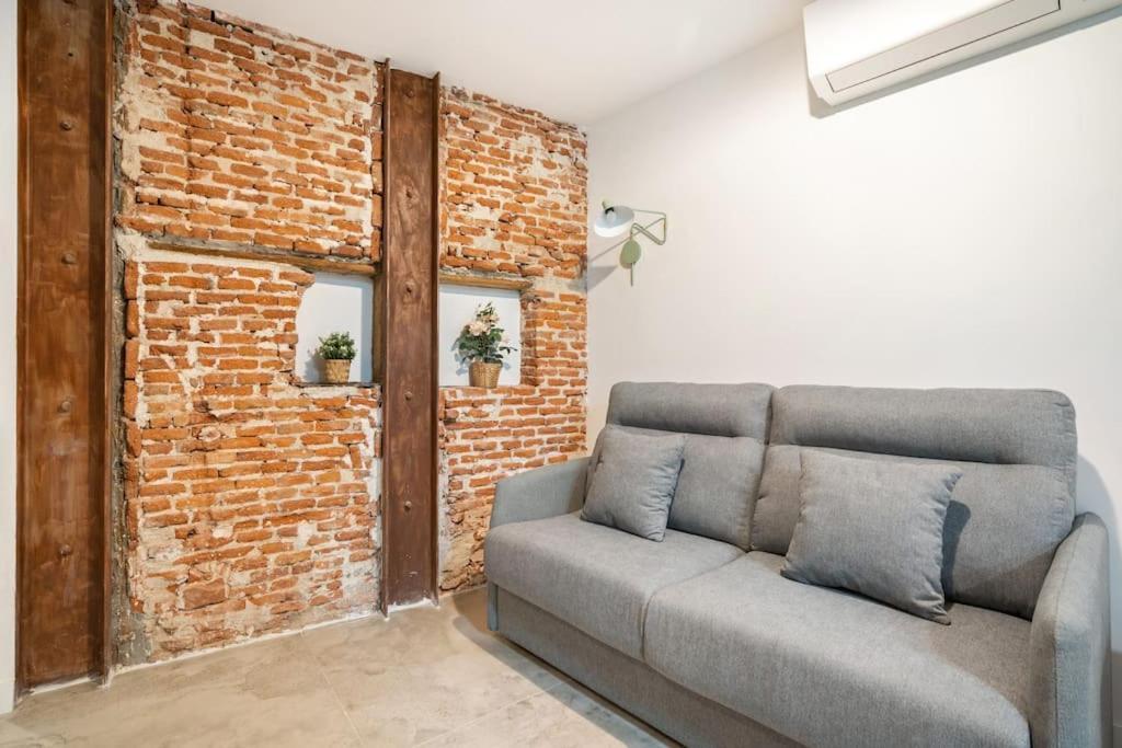 Nice Flat In Lavapies At Street Level S23A マドリード エクステリア 写真