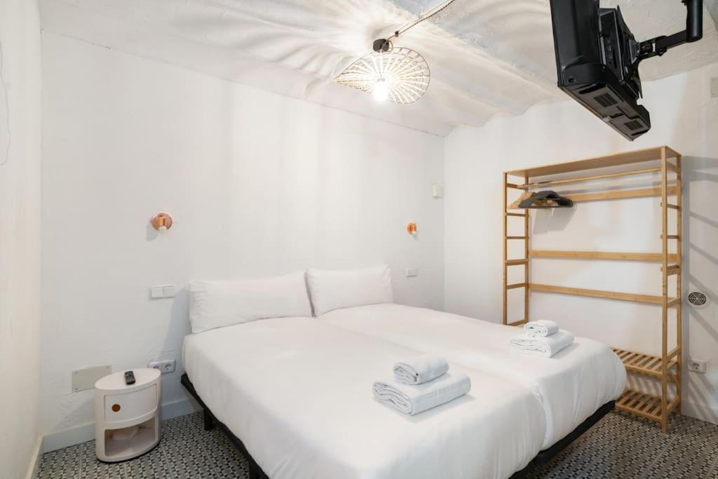 Nice Flat In Lavapies At Street Level S23A マドリード エクステリア 写真