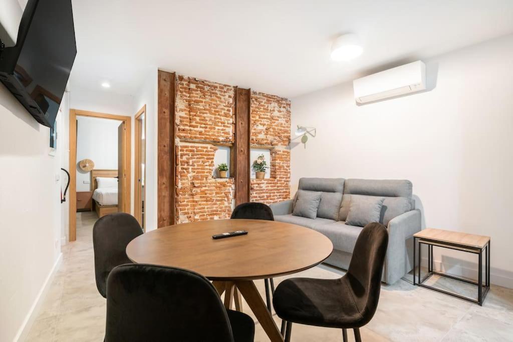 Nice Flat In Lavapies At Street Level S23A マドリード エクステリア 写真