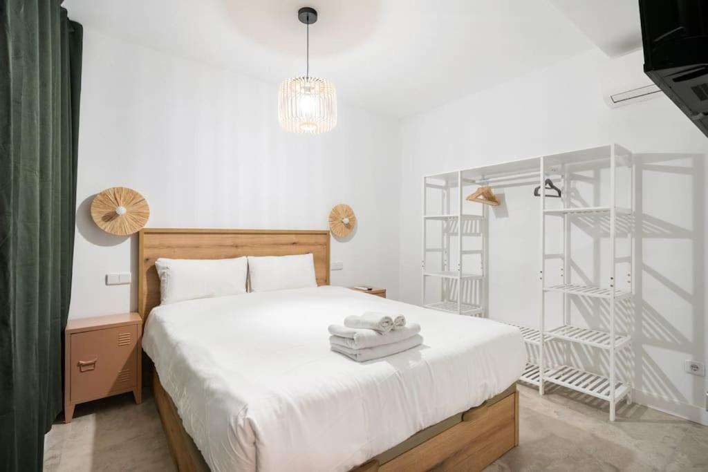 Nice Flat In Lavapies At Street Level S23A マドリード エクステリア 写真